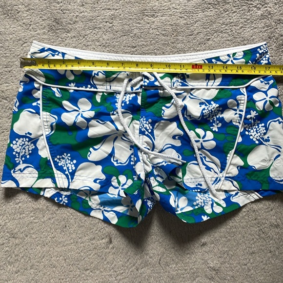O’Neill board shorts - Picture 4 of 4